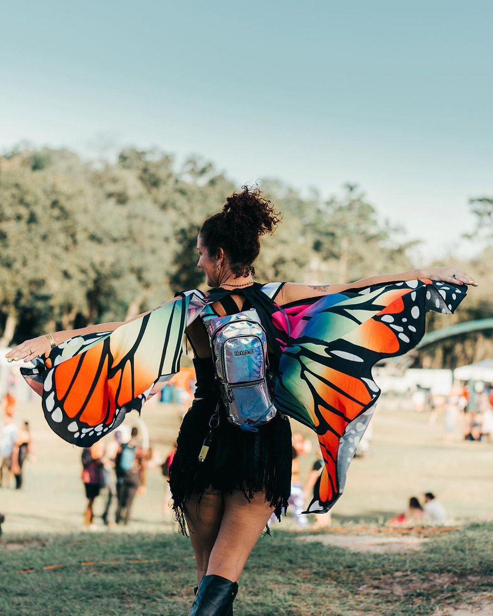 SoJournerBags's tweet photo. πΈ β’ @zachsandersphoto π¦ π #SoJournerBags
β’
#fannypack #hydropack #hydrationpack #edc #edmlife #edm #edmlove #rave #festivals #festivalwear #festivalready #sojourner #paradiso #bonnaroo #coachella #electricforest #burningman https://t.co/NclzWTpNz0