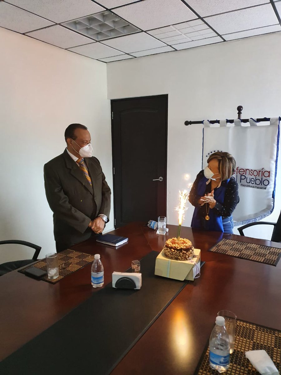 CocodeMaribel's tweet photo. ¡FELIZ CUMPLEAÑOS! Para mi gran amigo Luis Carlos Cabezas. Te deseo que en tu cumpleaños Dios te bendiga y que te siga dando muchos años más de vida, muchas felicidades. https://t.co/sCWuQ0SuDu