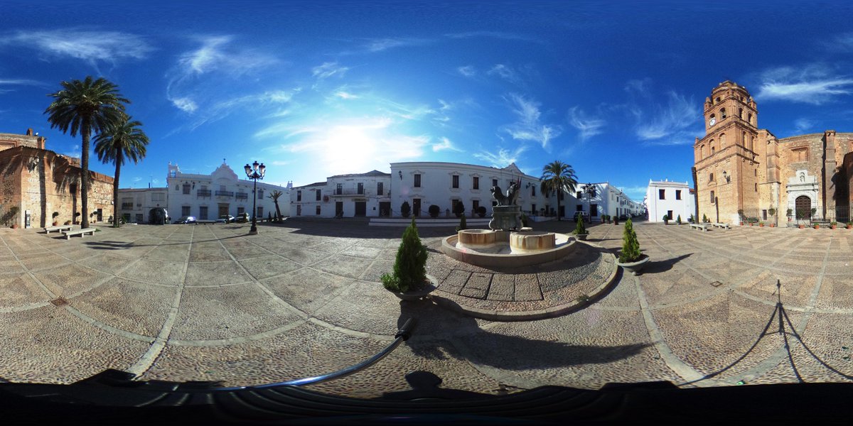 tentudiaturismo.com/2018/08/07/dat… Quieres conocer sobre Bienvenida y con una vista 360º de su preciosa plaza. Síguenos. Entra selecciona la foto y gira tu móvil.