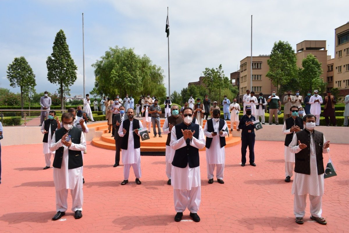 CUIofficial's tweet photo. COMSATS University #Islamabad celebrated #14August #IndependenceDay with flag hoisting ceremony and tree plantation drive commencement on Islamabad Campus @cuiisb #cuinews #CUIOFFICIAL #cui #COMSATS https://t.co/lbdAiVYC46