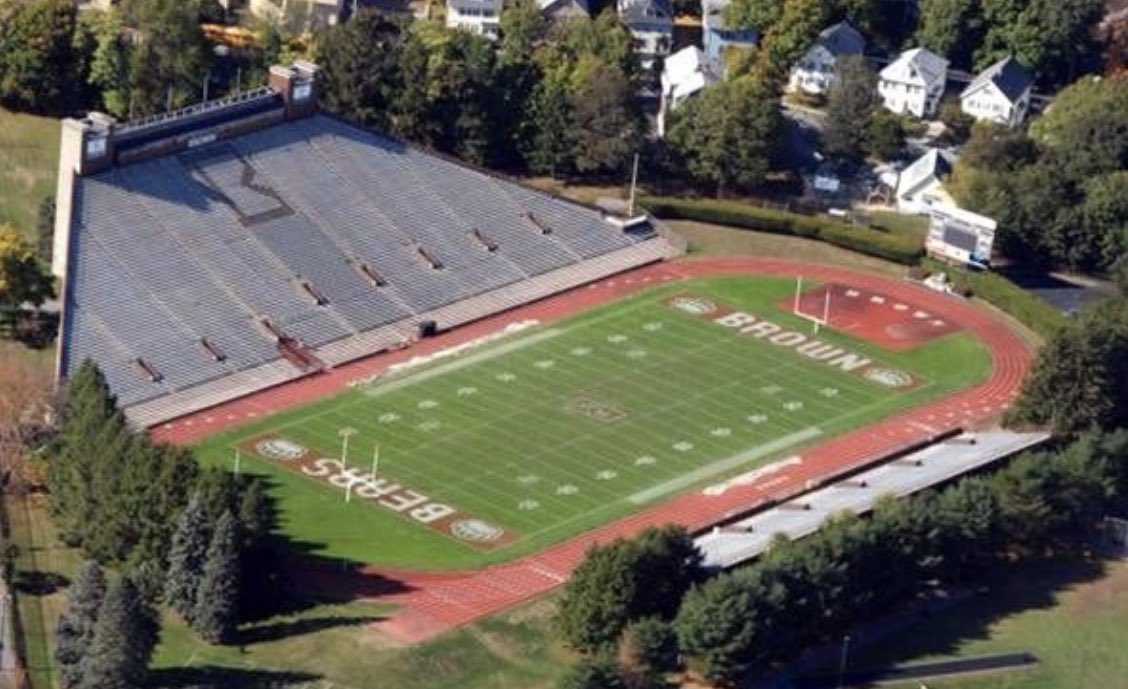 WRJIV53's tweet photo. Blessed to receive an offer from Brown. @BrownUFootball @CoachW_Edwards @CoachMMac1 #GoBruno https://t.co/IQrs3veW3G