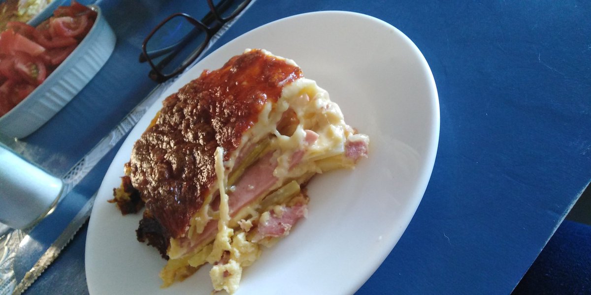 miliberacio_n's tweet photo. Morir la receta, ya sabía que haría esto hace años uwuwuwu
#alexelchef https://t.co/jGzF58CAvo