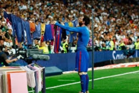 FallaRaphael's tweet photo. #FCBFCB Messi actuellement https://t.co/JReTrlYOKx
