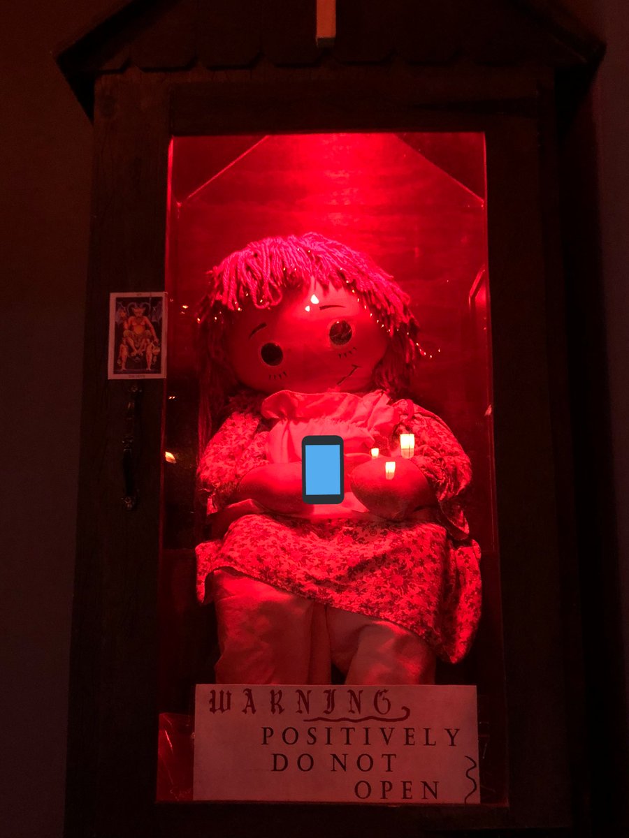 _rusovlogs's tweet photo. Anabelle después de escaparse del Museo: https://t.co/hMeEBElD6D