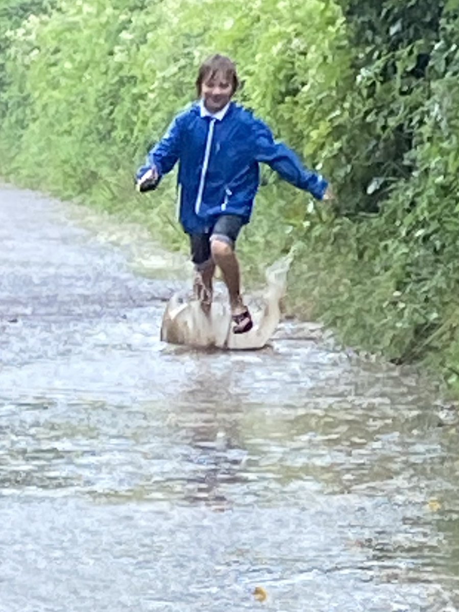 ForestSchoolFun's tweet image. Who doesn’t love jumping in puddles?! Slightly different weather = new opportunities! @WetWednesdays_ @metoffice @naturecuriosity @natlearn @ChildrenNature @GetOutKids @ForestSchoolFun