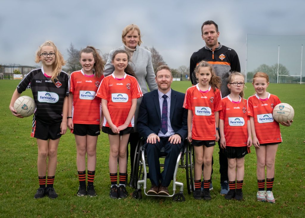 GlenavyGAA's tweet photo. Great to see our Under 12 ladies start their league this evening at a sunny Chapel Hill. Sporting their new jerseys thanks to Fane Valley the girls lost out narrowly to TΓr na nΓg in a competitive contest. Well done to all involved! #nsla #lgfa #fanevalley https://t.co/EKQVaYElYY