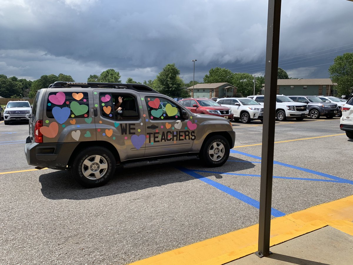 Sweet treats for our sweet teachers! 🍦 #wldcatsroar