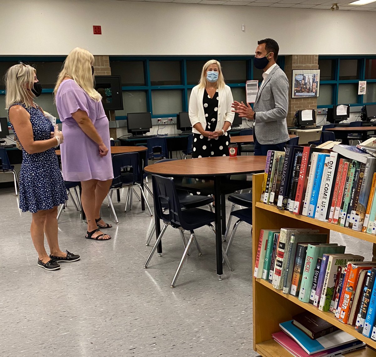 Sflecce's tweet photo. Schools will open their doors with a series of measures in place to ensure the safety of families.

Excited to visit Bishop Allen Academy @TCDSB in #Etobicoke with @CHogarthPC to tour the school, smaller renos, &amp; thank the staff hard at work preparing for a #SafeSeptemberON. https://t.co/b5JvqFXhX0