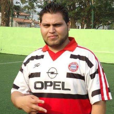 castilloandid's tweet photo. @israelraudales @cavila021 Devolveme mi camisa..... https://t.co/DtmxZUt3wi