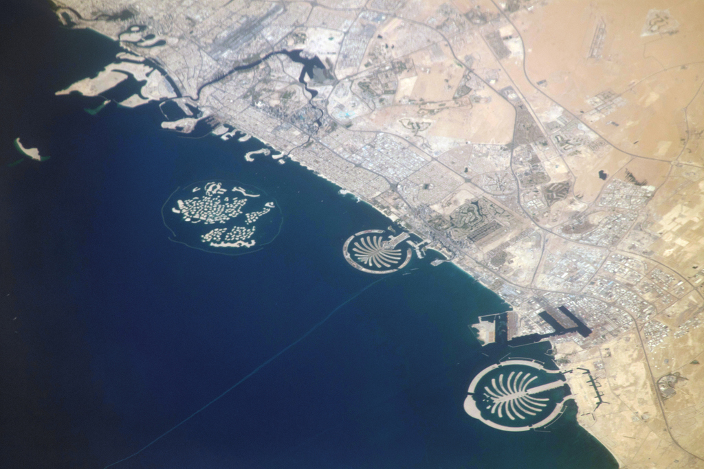 Where2NextT's tweet photo. The Palm Islands of Dubai are the largest manmade islands in the world, made up of Palm Jebel Ali, Palm Jumeirah, The World Islands, Deira Islands and Bluewaters.
Helping you see the WORLD, one experience at a time.®
#Where2NextTravelLLC #LuxuryTravel #DestinationUAE🇦🇪 https://t.co/2gGJYIKy78