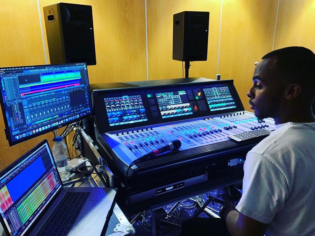 SoundcraftUK's tweet photo. #Soundcraft Vi Series digital consoles deliver unparalleled mixing power for a wide range of applications. Check out this awesome shot of IG user morgan_sm_ working on his craft using a #Vi2000! Thanks for sharing, Morgan!
Learn more about Vi Series: https://t.co/fU3jVviYuf https://t.co/GFNc8QljAI