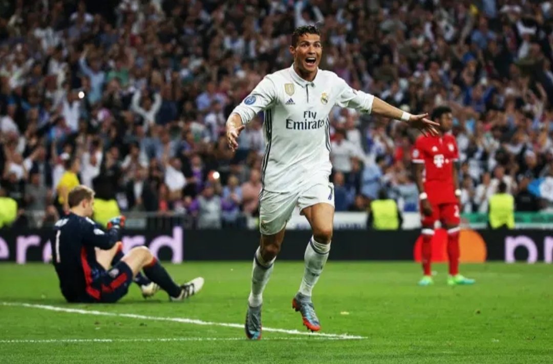 AndersonCoxinh5's tweet photo. Cristiano Ronaldo marca 5 gols na Champions 16/17 em cima do Bayern// Messi marca 0 gols contra o Bayern na Champions 19/20 e pipoca mais uma vez. Aí está a diferença dos dois, um aparece nos momentos decisivos e o outro coloca a culpa no time. https://t.co/BIHv1bEar5