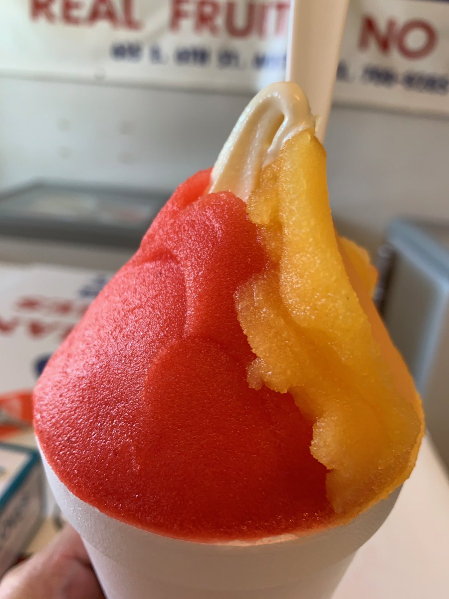 jimjimswaterice's tweet image. What’s your fave Dreamsicle Combo? How about Strawberry+Mango+Vanilla🍦 [WE’RE OPEN DAILY 12-8pm) #jimjims #waterice #beattexasheat #austinsnowcones #phillywaterice