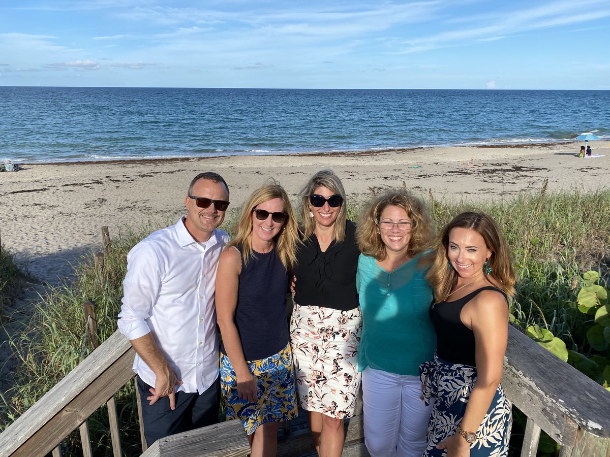 suec1026's tweet photo. Bittersweet day today saying goodbye to ⁦@CTotterman⁩!!! Grateful for the opportunity to work together and  blessed to have her as a girlfriend!🌴☀️ https://t.co/8DlyiIdRw9