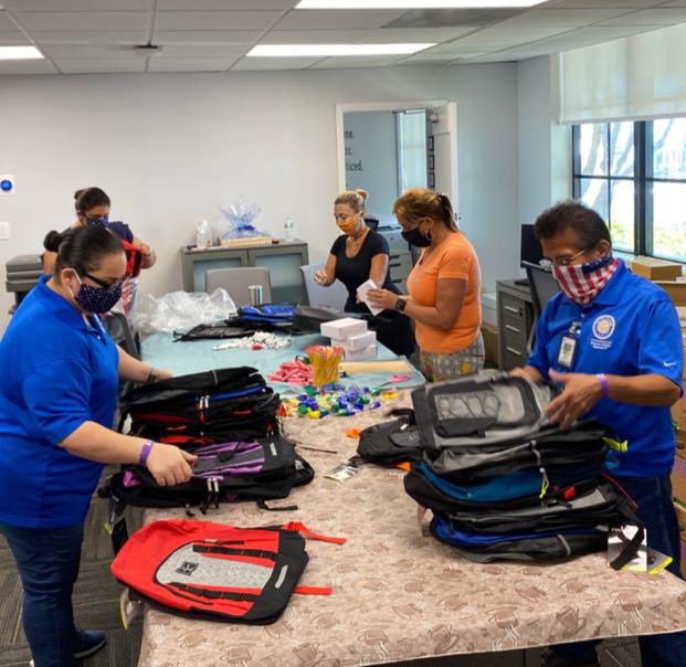 Footwork on Friday in Flagami for back pack distribution with the City of Miami Team and <a href="/Manolo4Miami/">Manolo Reyes</a> alongside <a href="/MiamiPD/">Miami PD</a> @CCastellanosMPD <a href="/BelloCandya/">CandyB</a> <a href="/auburndale_elem/">Auburndale Elementary School</a> #backtoschool