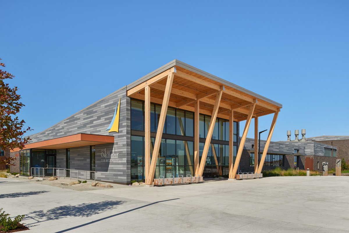 PacificGlass's tweet photo. Enjoy the sun this weekend! And while you're at it - whoever can get a selfie in front of this beautiful job site we did in Oak Harbor will get their picture on the PGD Feed! Good luck! #pgd2020 #oakharbor #pgdselfiechallenge https://t.co/b9QecI88fG