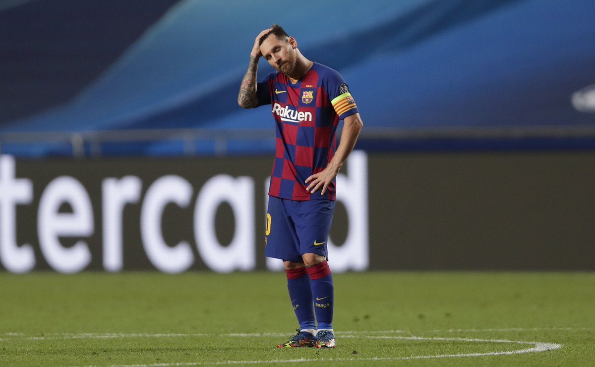 lnstantFoot's tweet photo. Barcelone en Ligue des champions au cours des 3 dernières saisons : 

❌ Le fiasco de la Roma
❌ Le cauchemar d'Anfield
❌ Le viol du Bayern

 Cette équipe est finito. https://t.co/fqiHVeqle1