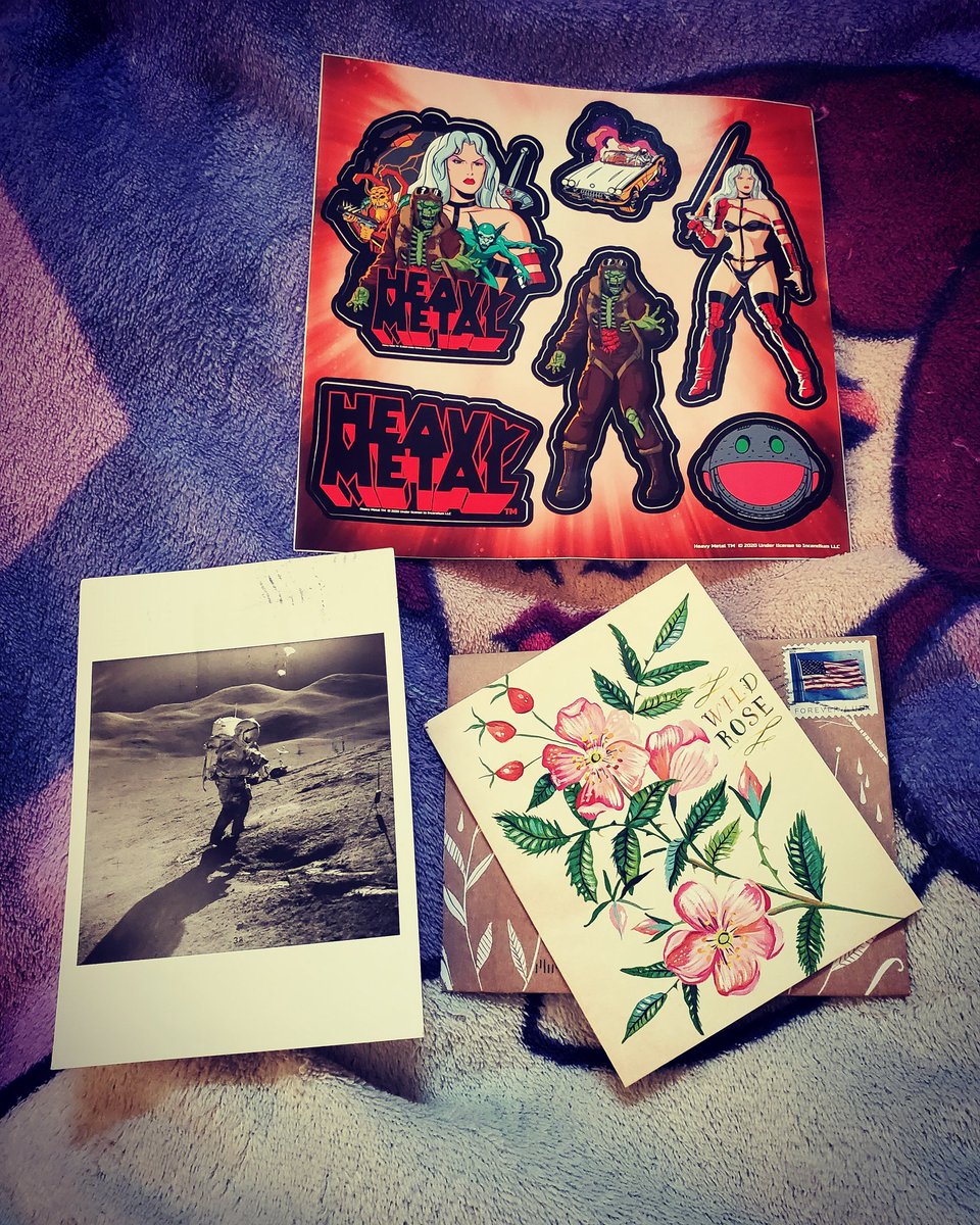 Kemeah520's tweet photo. #mailcall 
More #iggppcamp #troopslayer #postcards and #heavymetalmagazine #stickers 
#snailmail #happymail #iggppc #taarnathetarakian #taarna https://t.co/AC4uFtyMk6