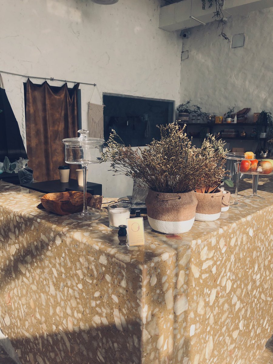 بائع الشاي tweet media