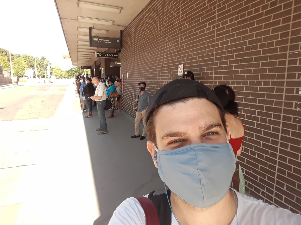 theeveryday_mag's tweet photo. Crowds waiting for the bus for over 20 mins at #JaneStation
@TTChelps this kind of management is dangerous during a pandemic, leading to overcrowded buses
#Toronto #Line2 #Subway https://t.co/ADnvU369wD