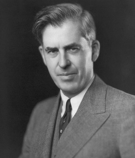 2/ Federal officials always suspected that a national highway system would be bad for cities.Henry Wallace, FDR’s Secretary of Agriculture in the 1930s:"The effect on real estate values in the large cities may not, of course, be altogether happy.”