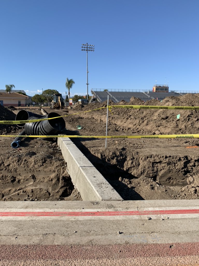 JaimeMorenoOHS's tweet photo. Houser Field @ohs_jackets Week 6 of renovations. West endzone being worked on, 50 yard line electrical being finished up. Hey @OHSStudio124 would love to work with you on making a new sign!!! @12thmanOHS @RichardUrias #OxnardFootball https://t.co/5KU9mAMGDQ
