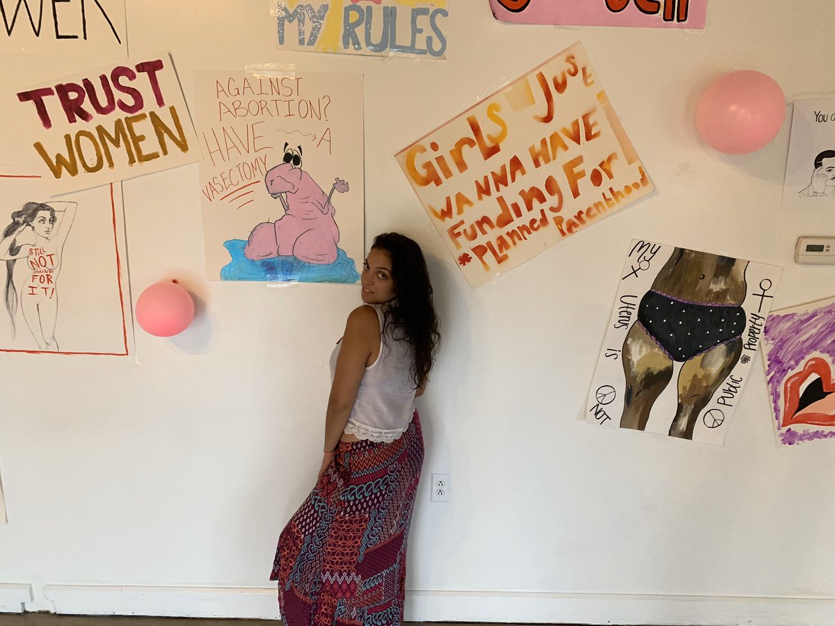 art_by_irene's tweet photo. “I’m Irene a Puerto Rican painter based out of Houston, TX. I have to children &amp; want to teach them they can do anything they put their mind to. Do you mind sharing my art so I’m one step closer to my dreams?” https://t.co/1qpw1x4Wed