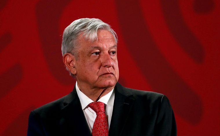 PedroFerriz's tweet photo. Jóvenes. A partir de hoy cambia la historia.
Anoten:
Son tres los Siervos de la Nación. 
José María Morelos y Pavón (el original)
Vicente Guerrero, luego de un decreto presidencial
Andres Manuel LOPEZ Obrador (fósil de la UNAM) que no tiene idea 😇 https://t.co/ee9Xb4d7uG