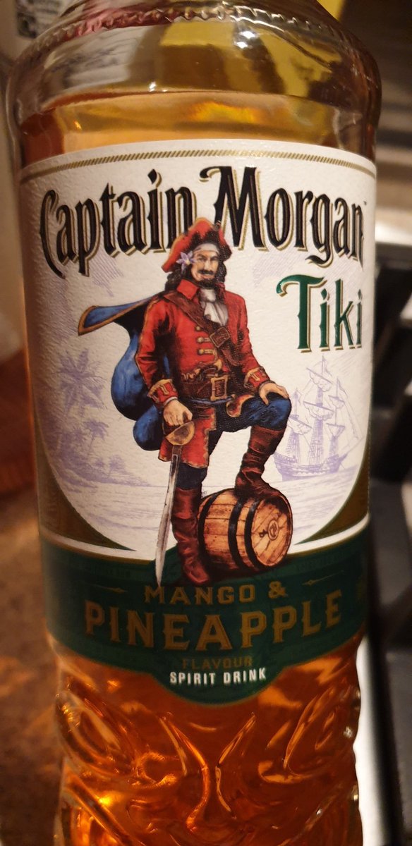 coylson's tweet photo. This one is for the pineapple cube lovers out there! Definitely not what I'd call rum but very tasty and enjoyable after a long day, something a bit different #morgans #tiki #pineapple #pineapplecubes #yum #happyfridaynight https://t.co/uBaNwArx4I
