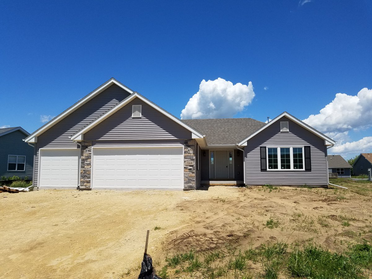 NewLeafRemodel's tweet photo. Just a few photos of some of our sold homes in process! https://t.co/dwhVtiHuSX