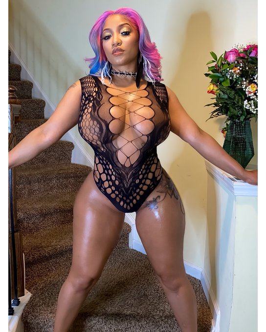 Tap bio now 💦💦💦 got something sweet waiting on you there 😜💦 https://t.co/TnyWgnnS7j
