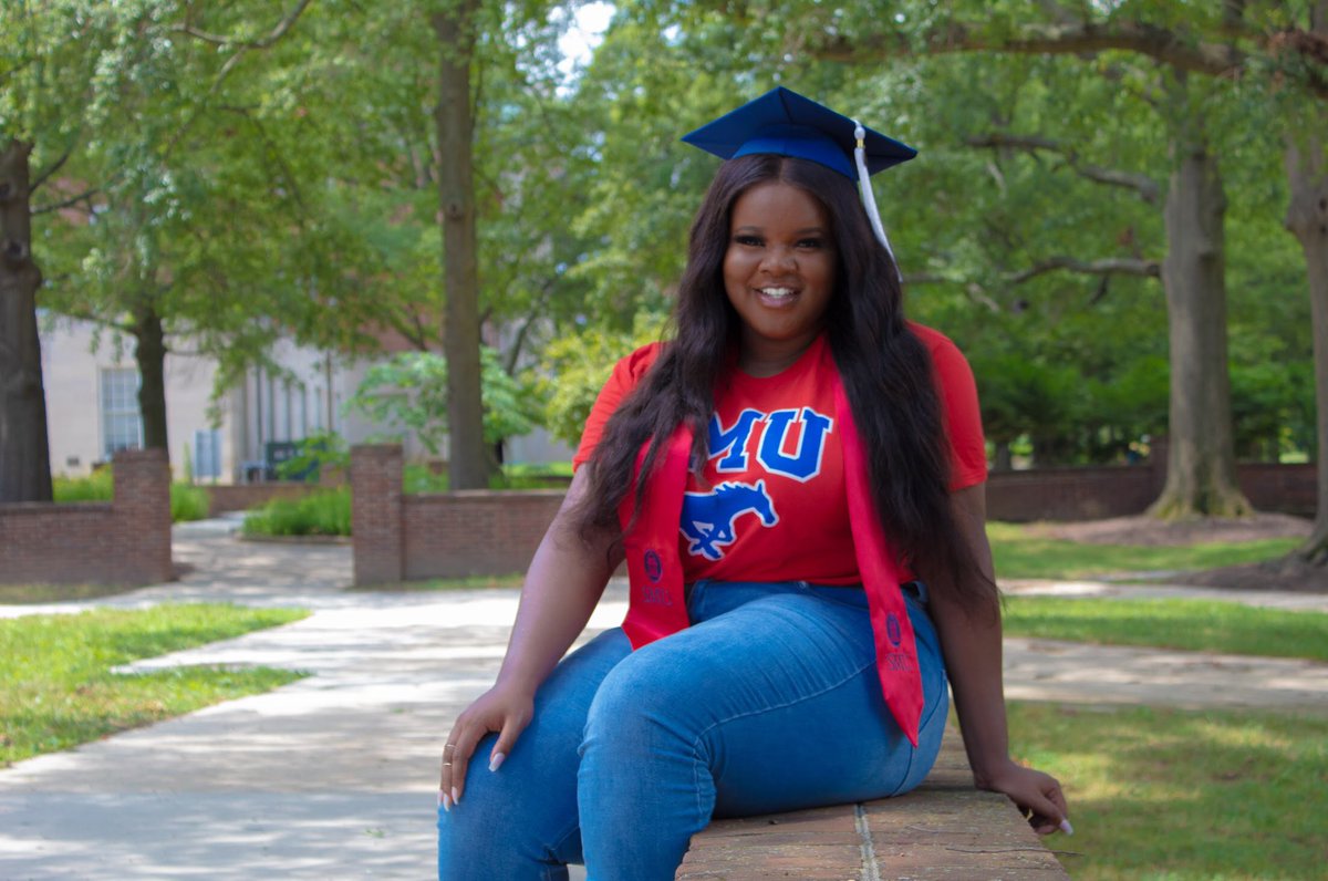 ejemell's tweet photo. I don’t cook I don’t clean but let me tell you how I got this degree🍾🎊

Pre-Med
B.S. Health &amp; Society
B.A. Human Rights

#SMUGrad #PonyUp 💙❤️ https://t.co/L2CzGILnaf