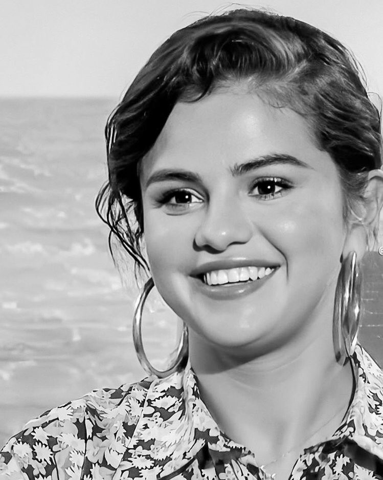 UpdatesSMG's tweet image. STREAM IT AIN'T ME