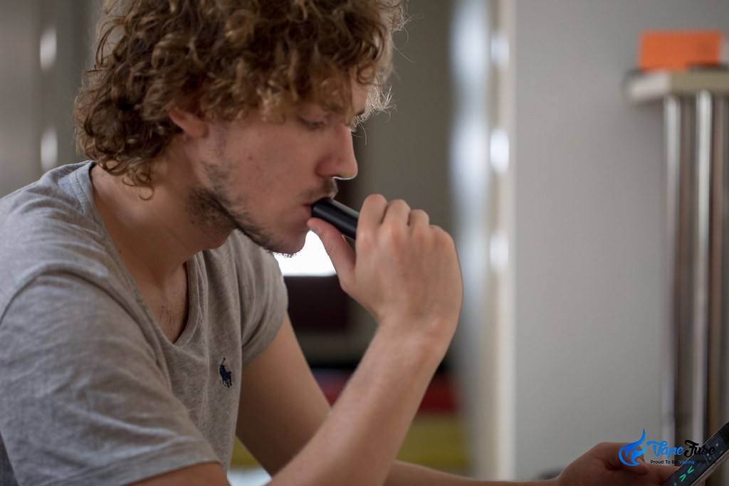 vapefuse's tweet image. "Doing that will enable you to avoid charging your battery with excess volts hence allowing you to prolong its life." lttr.ai/U7Pe #VapingTips #Vapebattery #Vaporizer #Vaporizerbattery #Carburetor #Battery