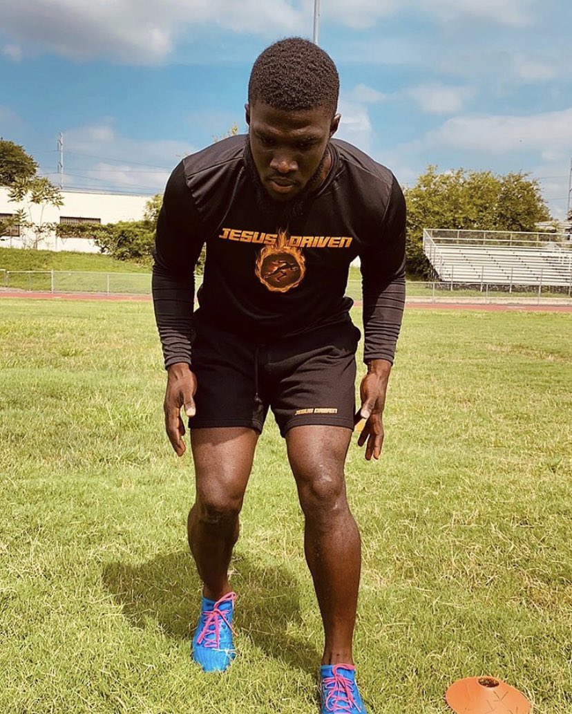 bllsohard's tweet photo. I know the witchcraft 🧙🏿‍♂️them working   but my Momma been Praying 🙏🏿. #JesusDriven https://t.co/y6b9kbentg