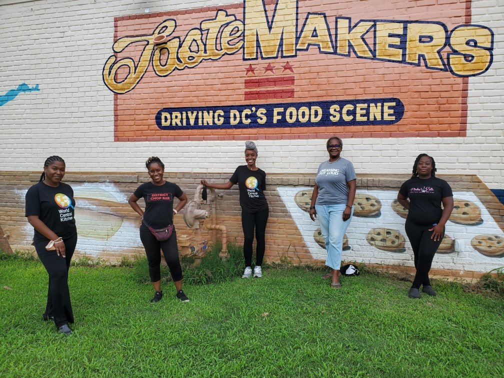 thinklocaldc's tweet photo. Continuing to Celebrate National Black-Owned Business Month...We spent time today w/ Alumni of @DOLDC DREAM ENTREPRENEURSHIP PROGRAM.  These fabulous women #Food entrepreneurs have been preparing meals for the community as a #COVID pantry in partnership with @WCKitchen https://t.co/U20yPUNYcO