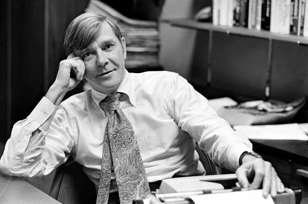 DrPnygard's tweet photo. Birthday today of Pulitzer Prize-winning columnist for #TheNewYorkTimes, #RussellBaker, born in Loudoun County, #Virginia (1925-2019). He is the author of many books of essays, including #PoorRussellsAlmanac (1972), "So This Is Depravity" (1980), and the memoir #GrowingUp (1982). https://t.co/Ns9ue3Bv75