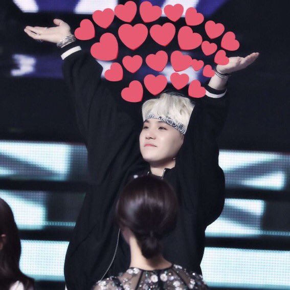 Supportive memes!! All the heart emojis...  #ExaARMY  #ExaBFF  @BTS_twt