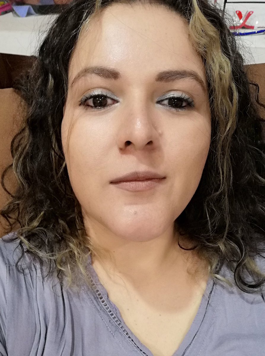 Pali07's tweet image. Ya es buena hora para los drunken eyes? #LordHelp 😂