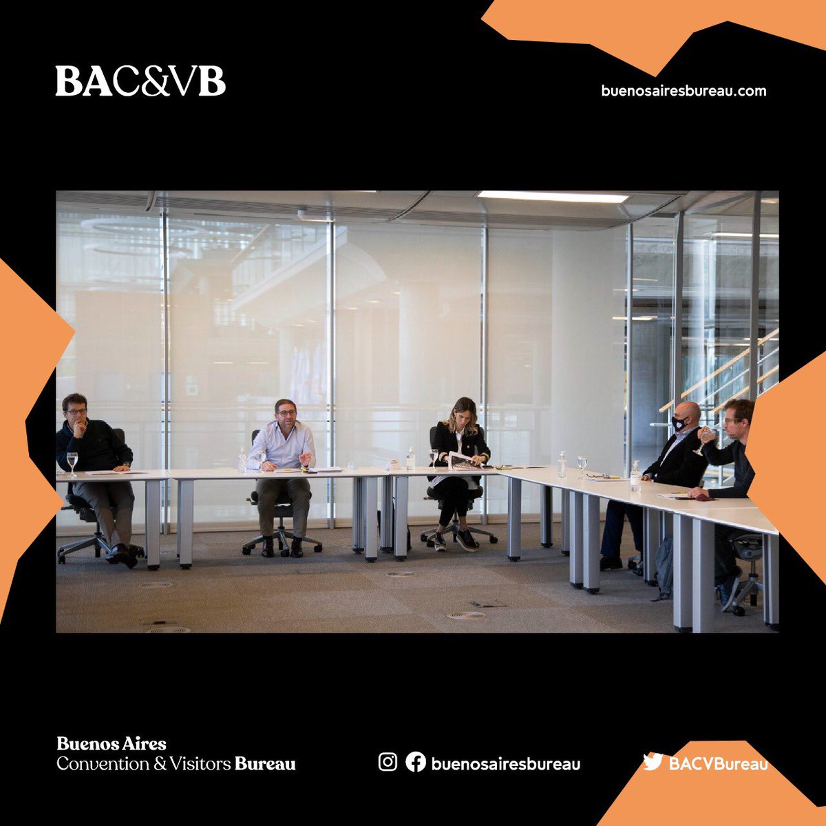 👉🏻En la tarde de hoy, Mariano Castex, presidente del BAC&amp;VB, se reunió con el Gobierno de la Ciudad de Buenos Aires y las principales cámaras turísticas con el fin de poner formalmente en marcha VisitBA.
👉🏻Para leer la nota completa, ingresá a: instagram.com/p/CD4x0uNBeUn/…