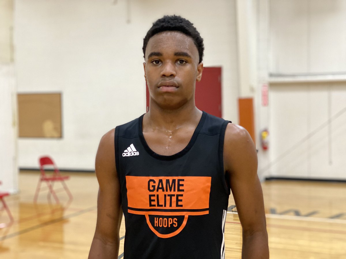 15U #ATLJam Game Elite 360 start the weekend off with a big win over the Monarchs. Rodrigo Farias (left) poured in 21pts while Cassius Watkins added 15pts.