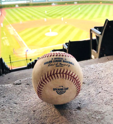 🚨GIVEAWAY ALERT🚨

Retweet this and give us a follow by 7:00 PM CDT tomorrow (8/15) for a chance to win a game-used baseball from Opening Day! #Sweeps 

Rules: atmlb.com/3h3P9la