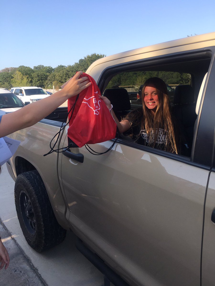 Hey GHS freshmen!  Come on by and get your Welcome Bag!!!!!
#ghsUNITY