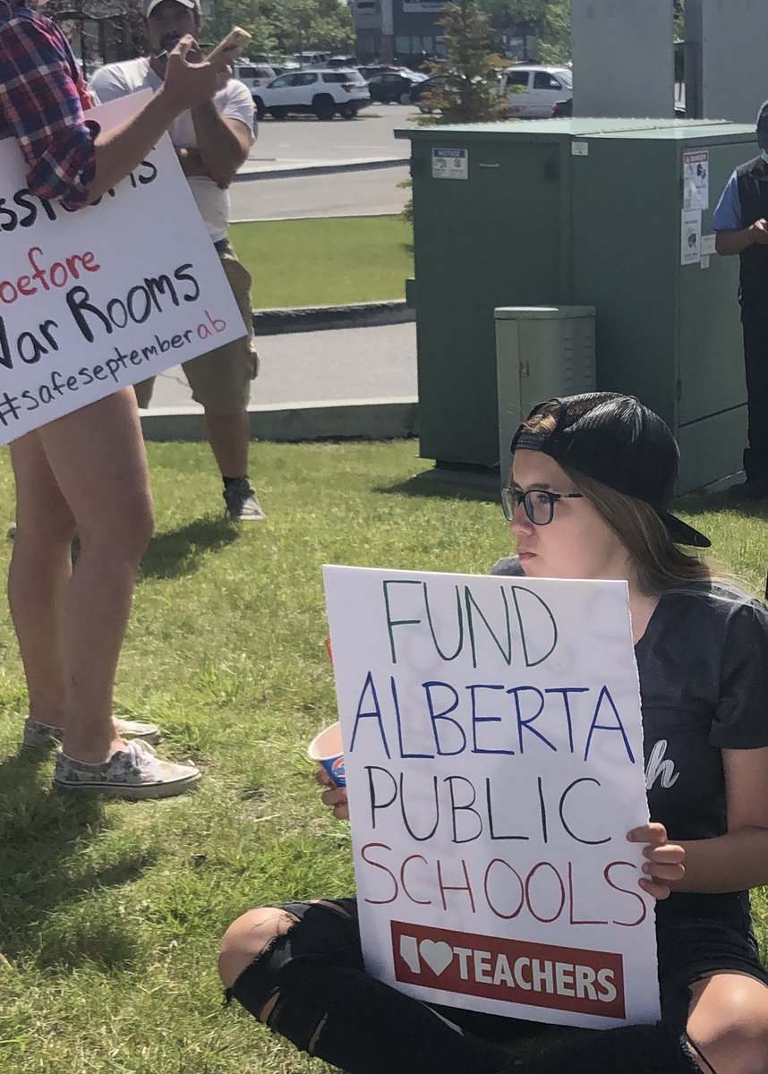 Chatted with protesters who shared their concerns about:-loosing their jobs as Educational Assistants-wanting the War room defunded-and wanting additional money put into safe education this fall-loosing their CPP #ableg  #SafeSeptemberAB 3/3