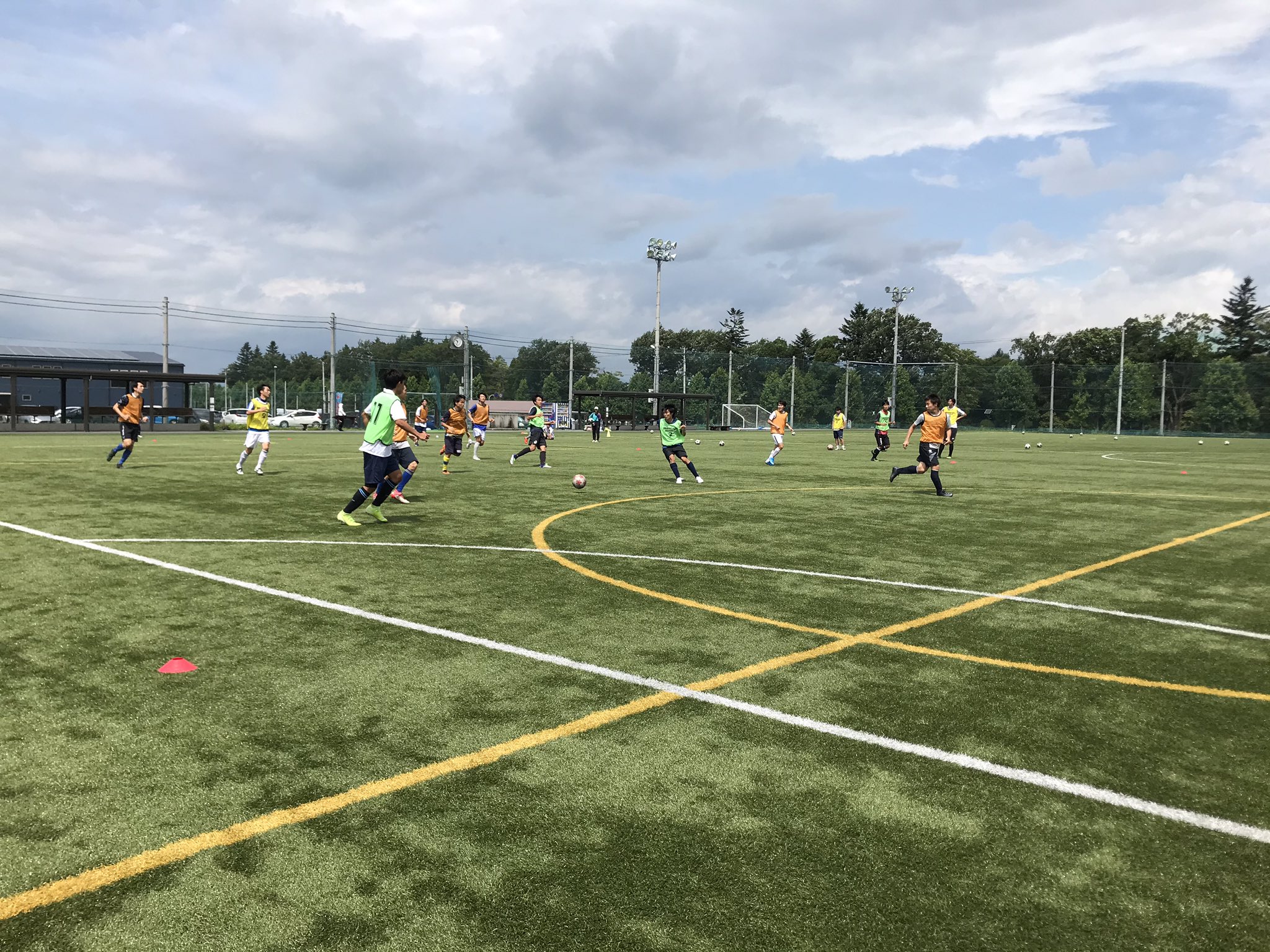 山形大学医学部サッカー部 今日は天皇杯決勝前最後の練習でした いよいよ明日 天皇杯山形県予選決勝 Vs大山サッカークラブ 山形県総合運動公園サッカー場 11 00 Kick Off です 必ず優勝して本戦に進みます チーム全員気合い入れて頑張っ 山形大学医学部サッカー部 今日は天皇杯決勝前最後の練習でした いよいよ明日 天皇杯山形県予選決勝 Vs大山サッカークラブ 山形県総合運動公園サッカー場 11 00 Kick Off です 必ず優勝して本戦に進みます チーム全員気合い入れて頑張っ