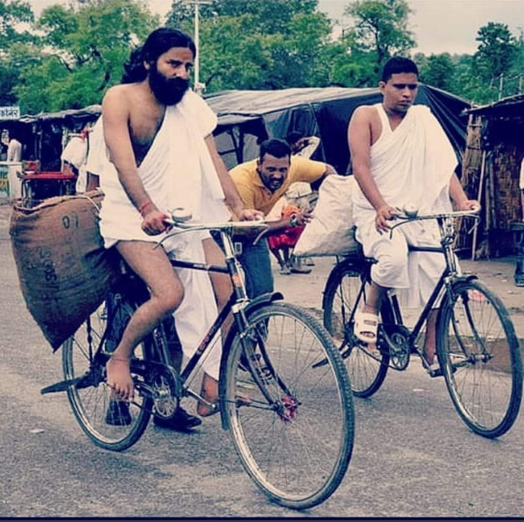 मति, भक्ति, कृति, प्रकृति - यही हमारी भारतीय संस्कृति है। यह चारों चीज़ें सम्यक रहती हैं तो समझना हम भारतीय संस्कृति के अनुरूप जीवन जी रहे हैं।
#स्वतंत्रतादिवस_स्वदेशीकासंकल्प #पतंजलि