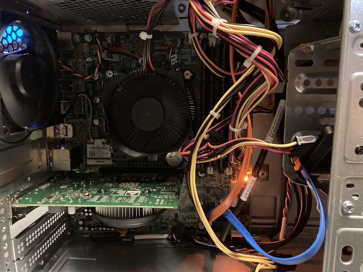 ShopUCW's tweet photo. My entrant “Ugly Boi” for the sub $250 streaming machine challenge from @CoalitionTechYT is done. 

Dell XPS 8700
-i7 4790 @ 3.4 ghz
-16gb ddr3 1600 MHz
$25, g-sale.

Oem 750ti
$40

Cheap 250 gb ssd
$30

Total budget: $95. We’re in for under a hundo! (15/ fin)
#StupidBuildFriday https://t.co/nTfytIUzoT