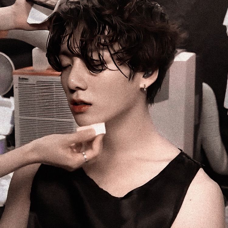 jiminthread's tweet photo. Jungkook making me 🥵; thread https://t.co/A4miEzIbMm