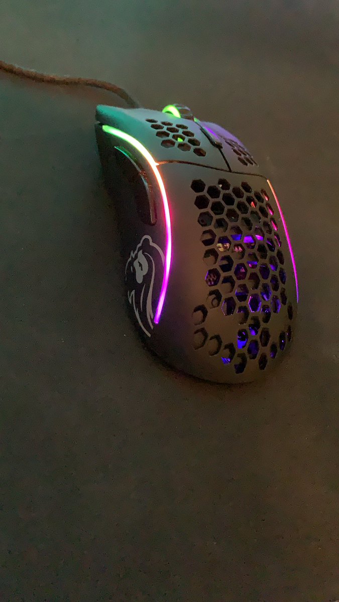 quicknickbs's tweet photo. @Mollyfinchh_ @MotaBoataToma Got the same mouse nice https://t.co/rH5IOTkXeq
