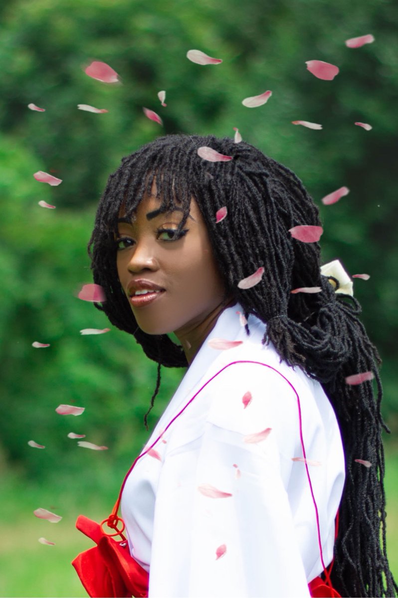cheheaven's tweet photo. Andddd again  🥰 
#kikyo #inuyasha #blackcosplayer https://t.co/eRKOLYONIb